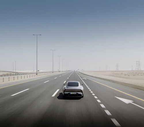 Mercedes-Benz Vison EQXX auf Langstreckenfahrt in Saudi-Arabien.