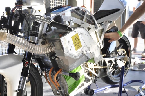 Ein deutsch-tschechisches Konsortium arbeitet an einem Brennstoffzellenmotorrad.