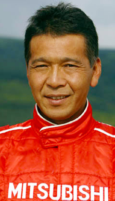Hiroshi Masuoka, Gewinner der Rallye Dakar 2002 und 2003.
