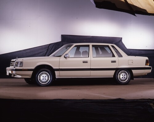 Hyundai Grandeur 2.4 (1986).