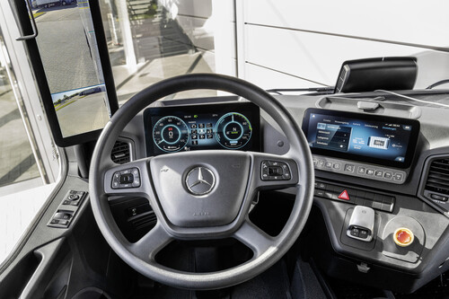 Mercedes-Benz e-Actros.