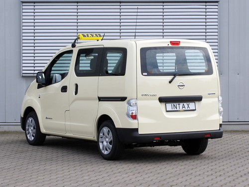 Nissan e-NV 200 Evalia als Taxi.