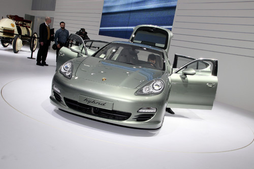 Porsche Panamera S Hybrid.