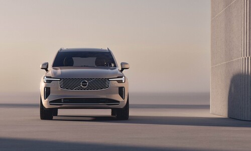 Volvo XC90.