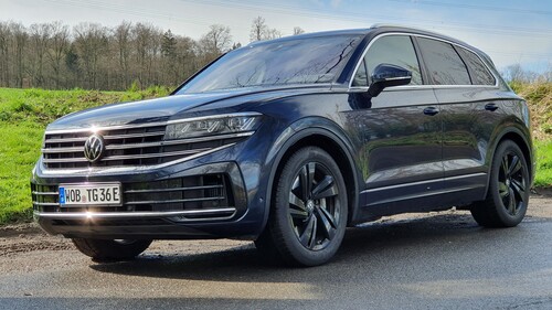 VW Touareg e-Hybrid.